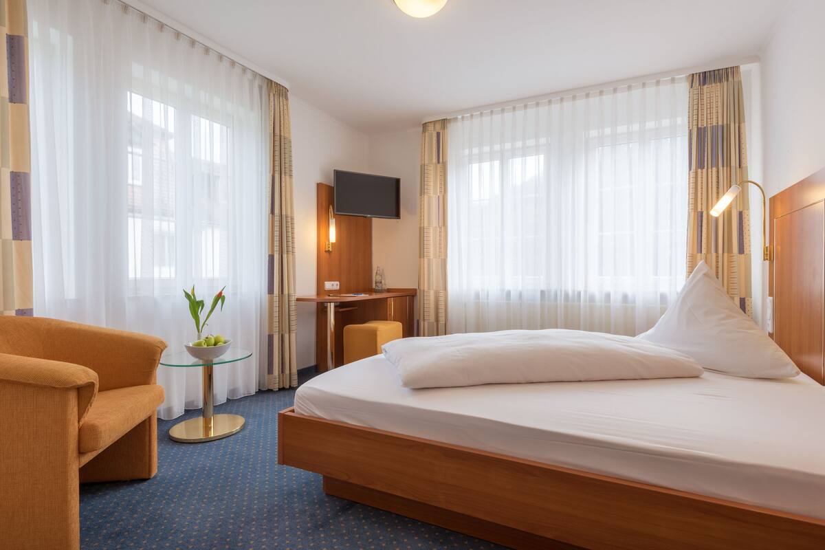 In-room safe, desk, laptop workspace, blackout drapes