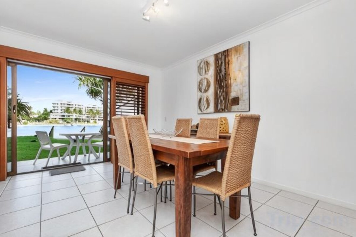 One Bedroom Standard Ground Beachside Apartment