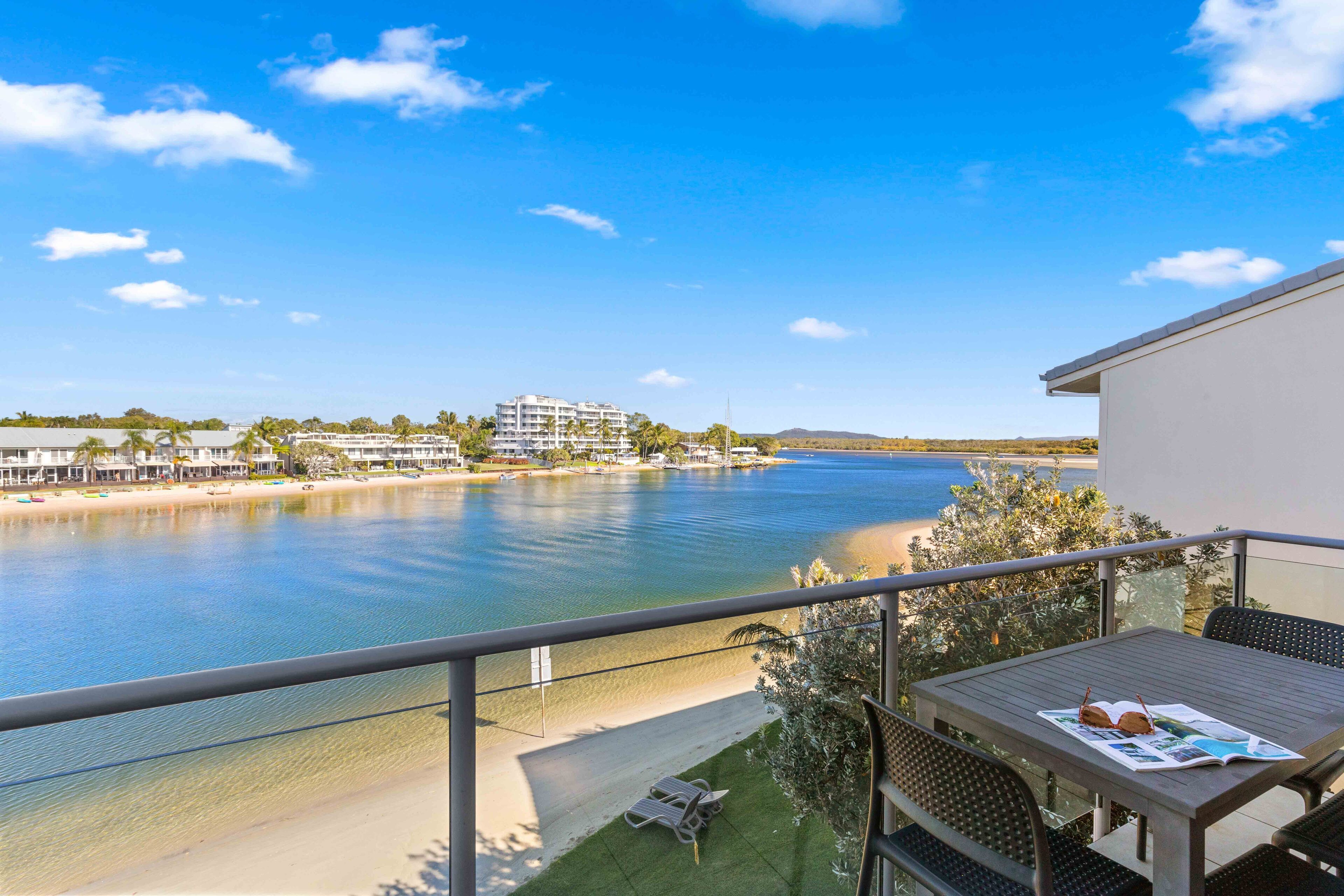 إطلالة من الشرفة