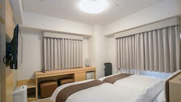 Down duvets, minibar, desk, blackout curtains