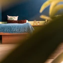 Sauna, hot tub, steam room, body treatments, hot stone massages