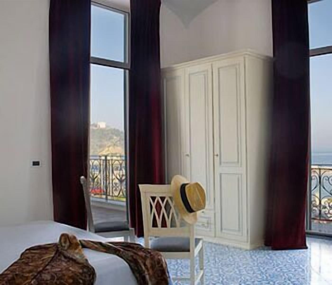 minibar, in-room safe, desk, free cots/infant beds