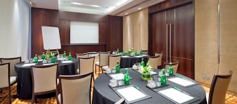 Holiday Inn Mumbai International Airport by IHG