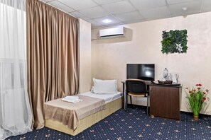Soundproofing, free WiFi - Charter Otopeni (Otopeni)