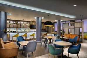 Bar (on property) - Leonardo Hotel Swindon  (Swindon)