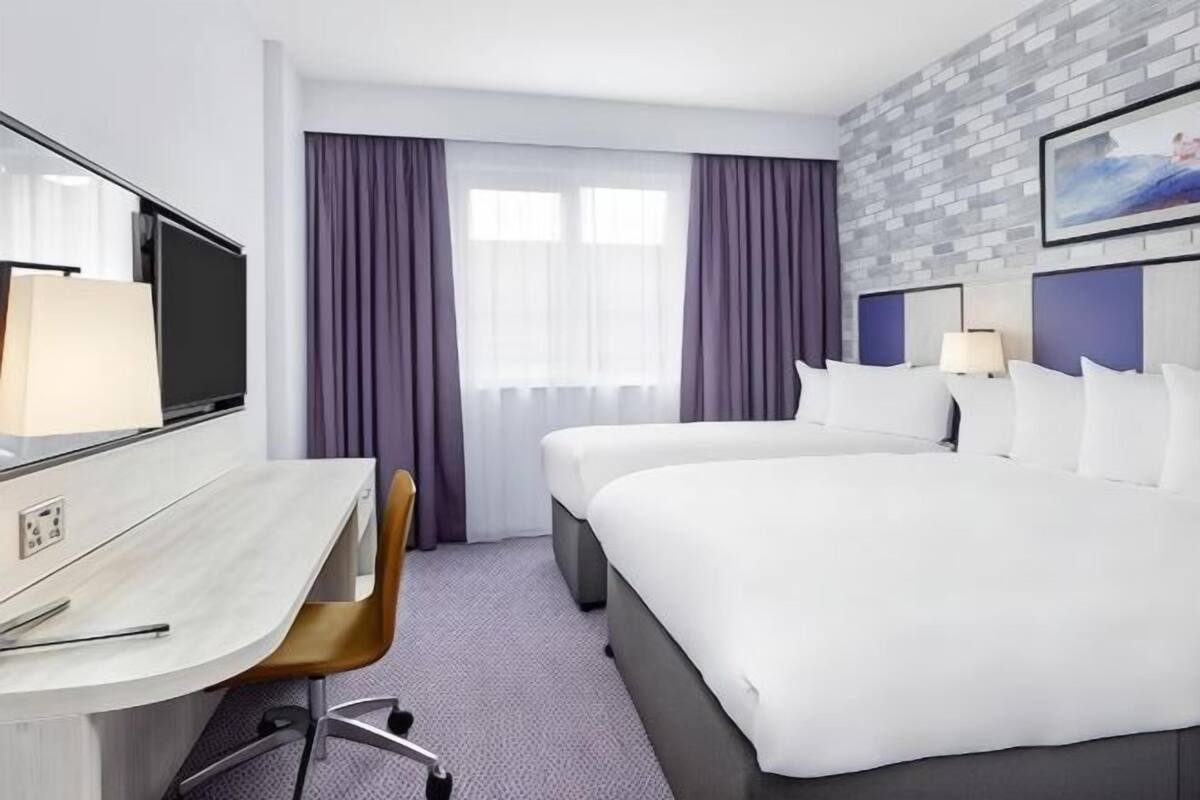 Hypo-allergenic bedding available, desk, iron/ironing board, WiFi (free)