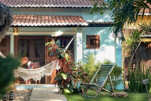Bangalo | Courtyard view