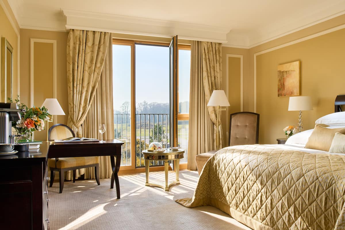 deluxe double or twin room | 1 bedroom, premium bedding, in-room safe, desk