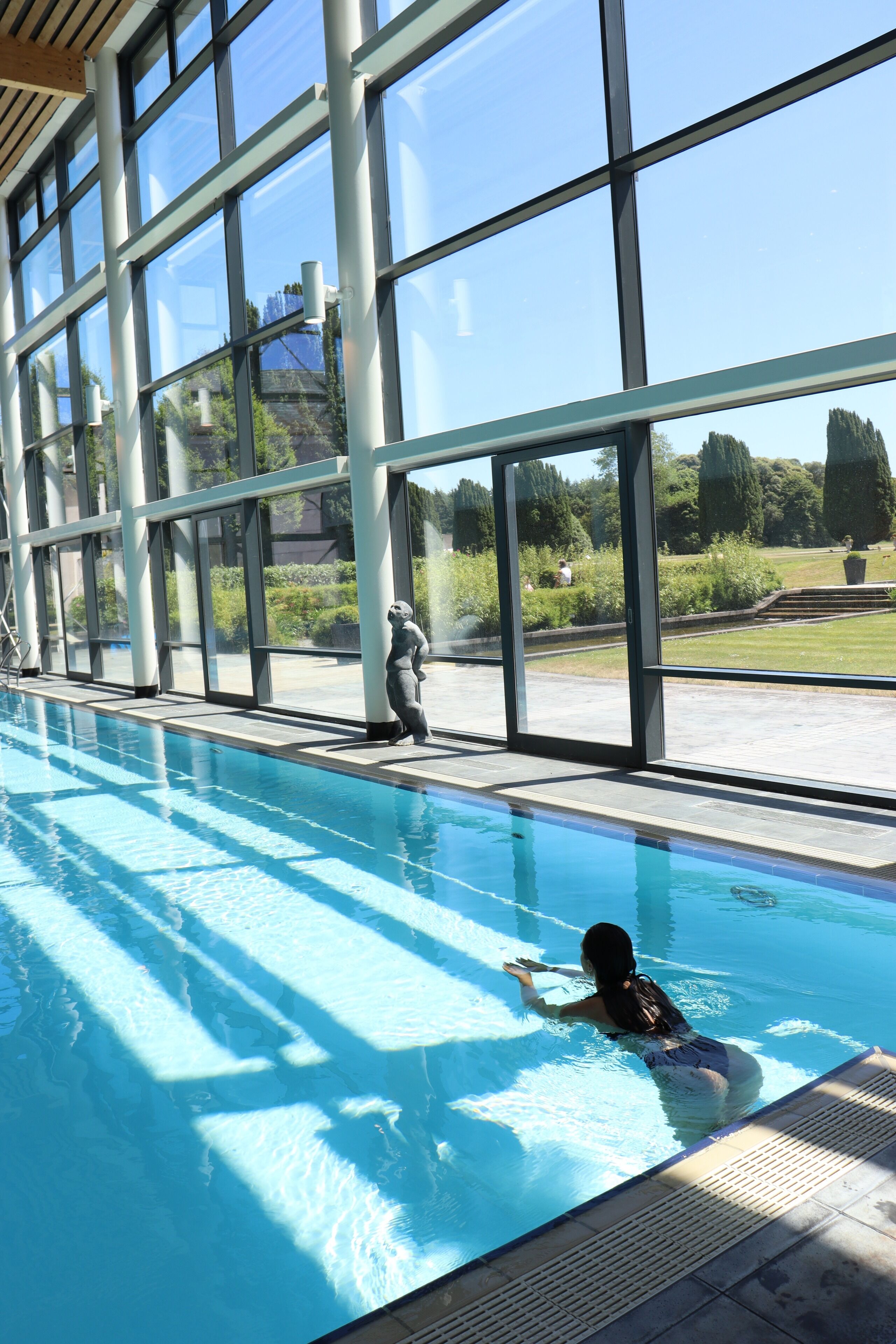 indoor pool, pool loungers