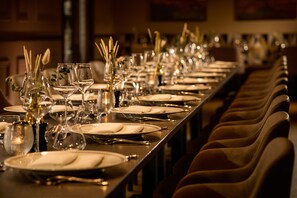 3 restauranter; serverer morgenmad