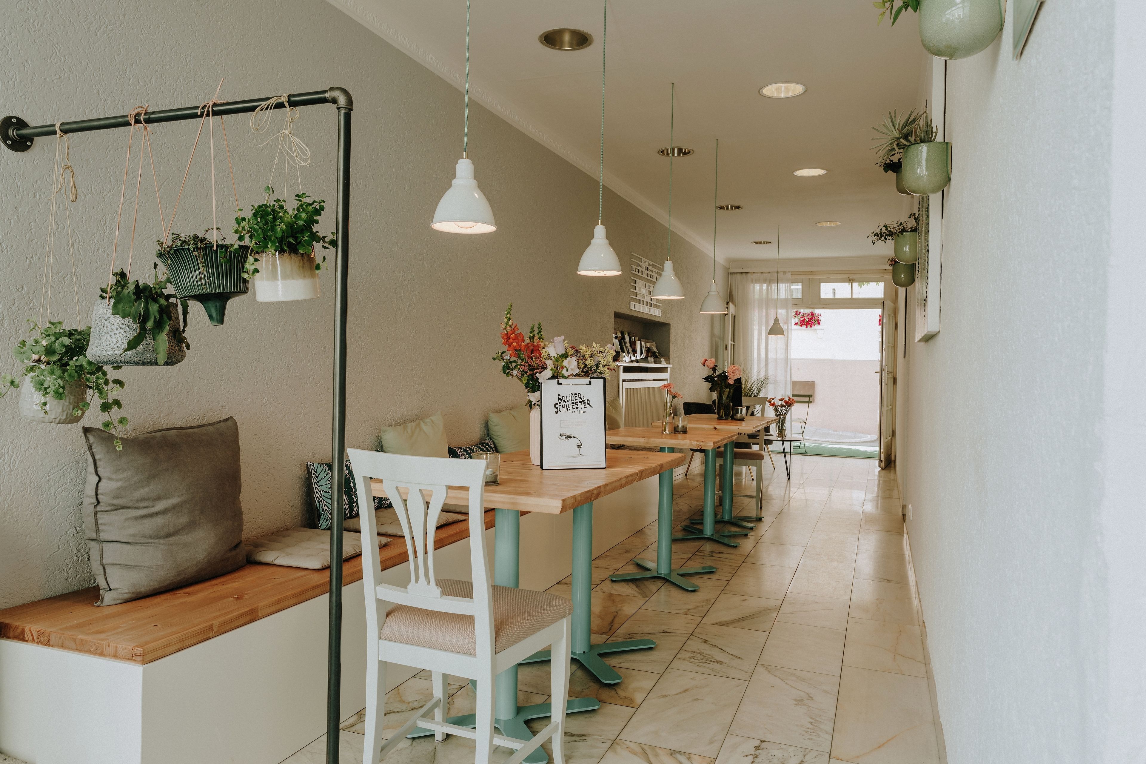 Photo - Huber's Hotel