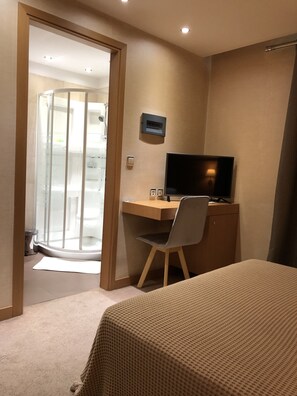 Double Room - Deves Hotel (Nafplio)