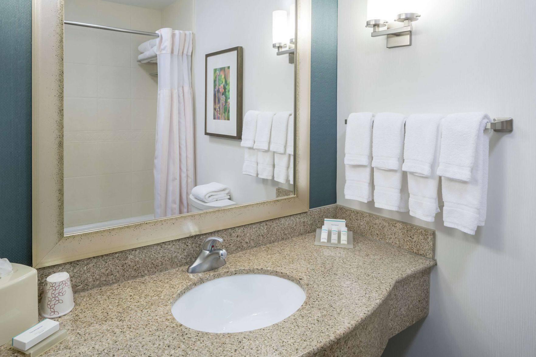 Bathroom | Bathtub, free toiletries, hair dryer, towels