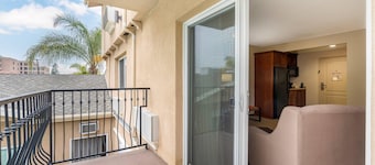 Comfort Inn Cockatoo near LAX Airport