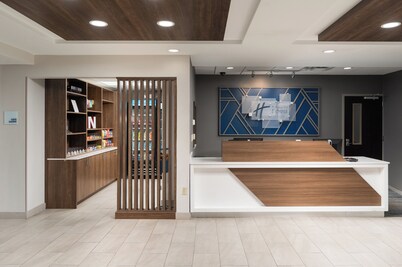 Holiday Inn Express & Suites Newport S by IHG