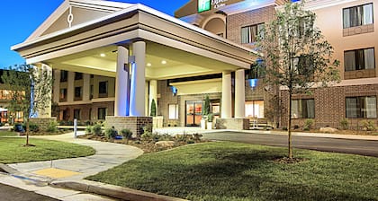 Holiday Inn Express Hotel and Suites West Valley by IHG