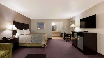 Bàn, bàn ủi/dụng cụ ủi quần áo, truy cập Internet không dây miễn phí