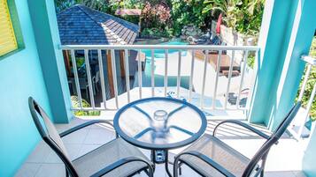 1 Bedroom Apartment (Adults Only) | Balcony