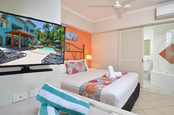 1 bedroom, individually furnished, blackout curtains, iron/ironing board - Le Cher Du Monde (Port Douglas)
