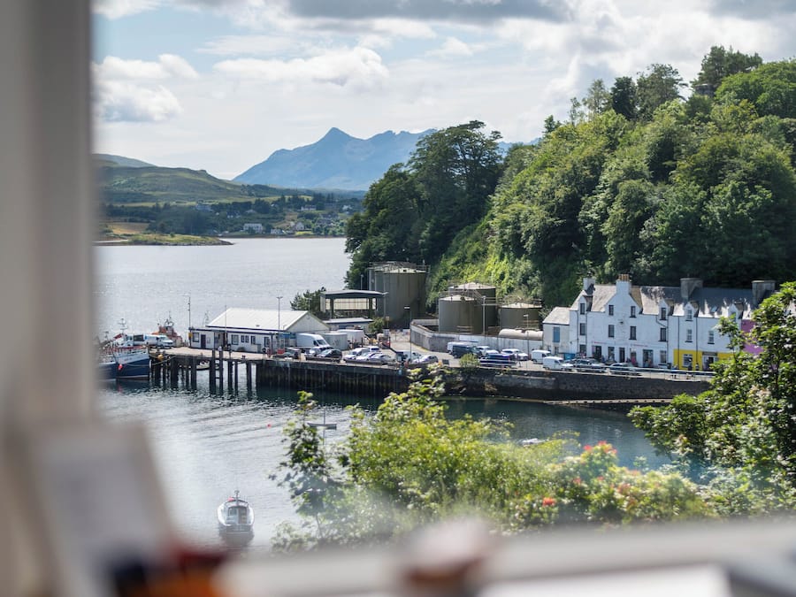 Standard Single Room, Ensuite, Sea View (Larger Bed) | Free WiFi, bed sheets