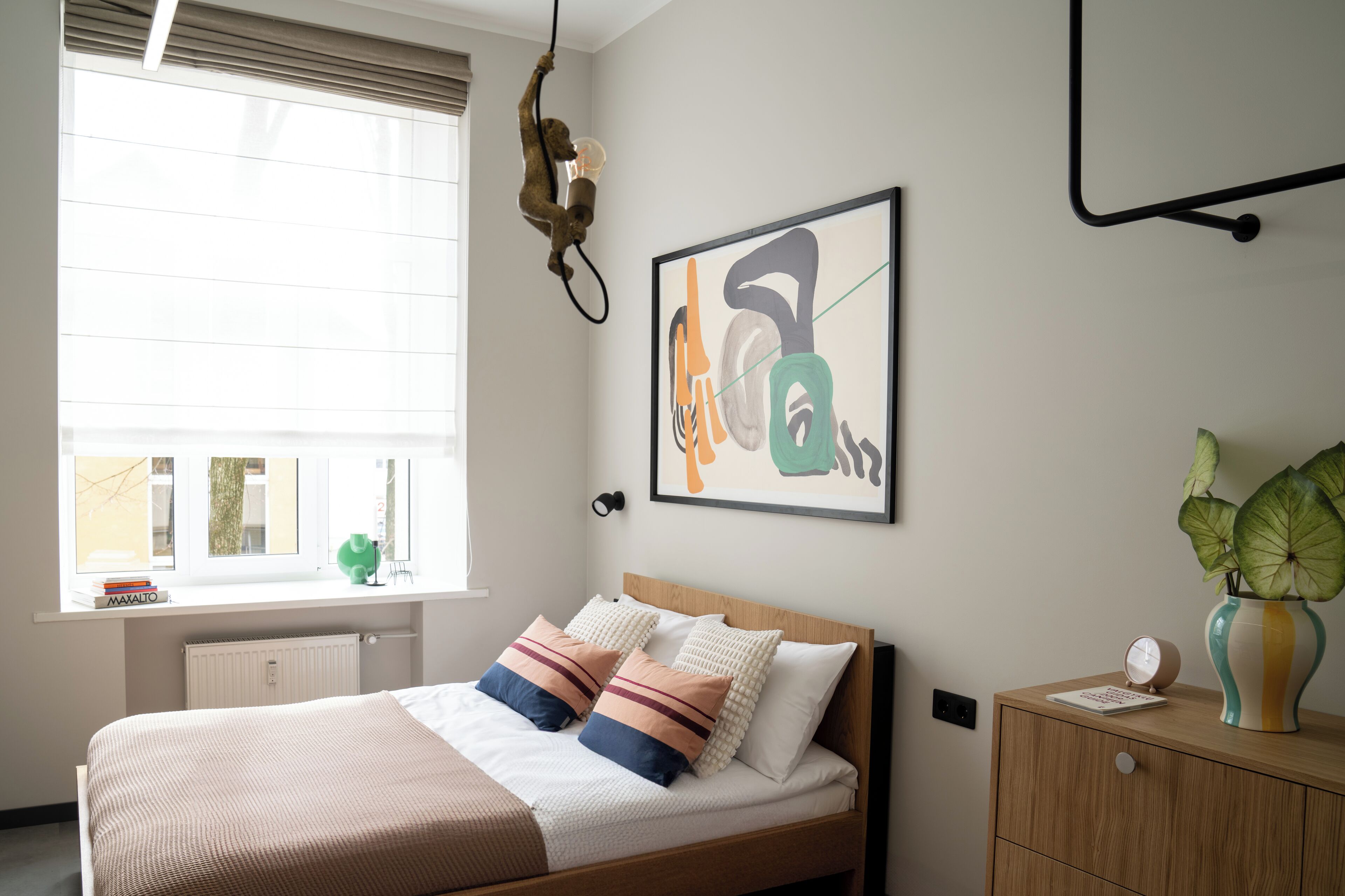 Ropa de cama hipoalergénica y escritorio 