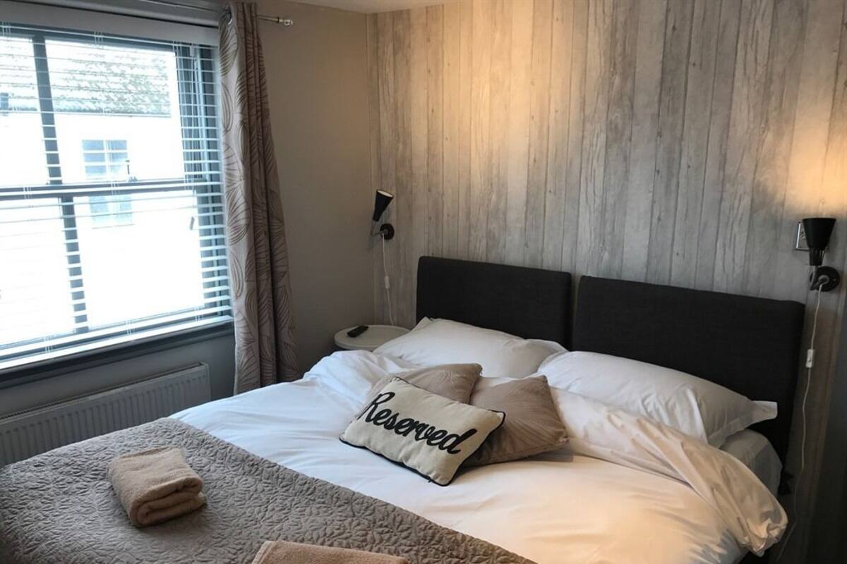 Double Room, Private Bathroom (Cosy)