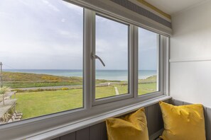 Double or Twin Room, Ensuite, Sea View