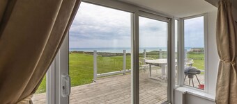 Elements Hotel and Bistro