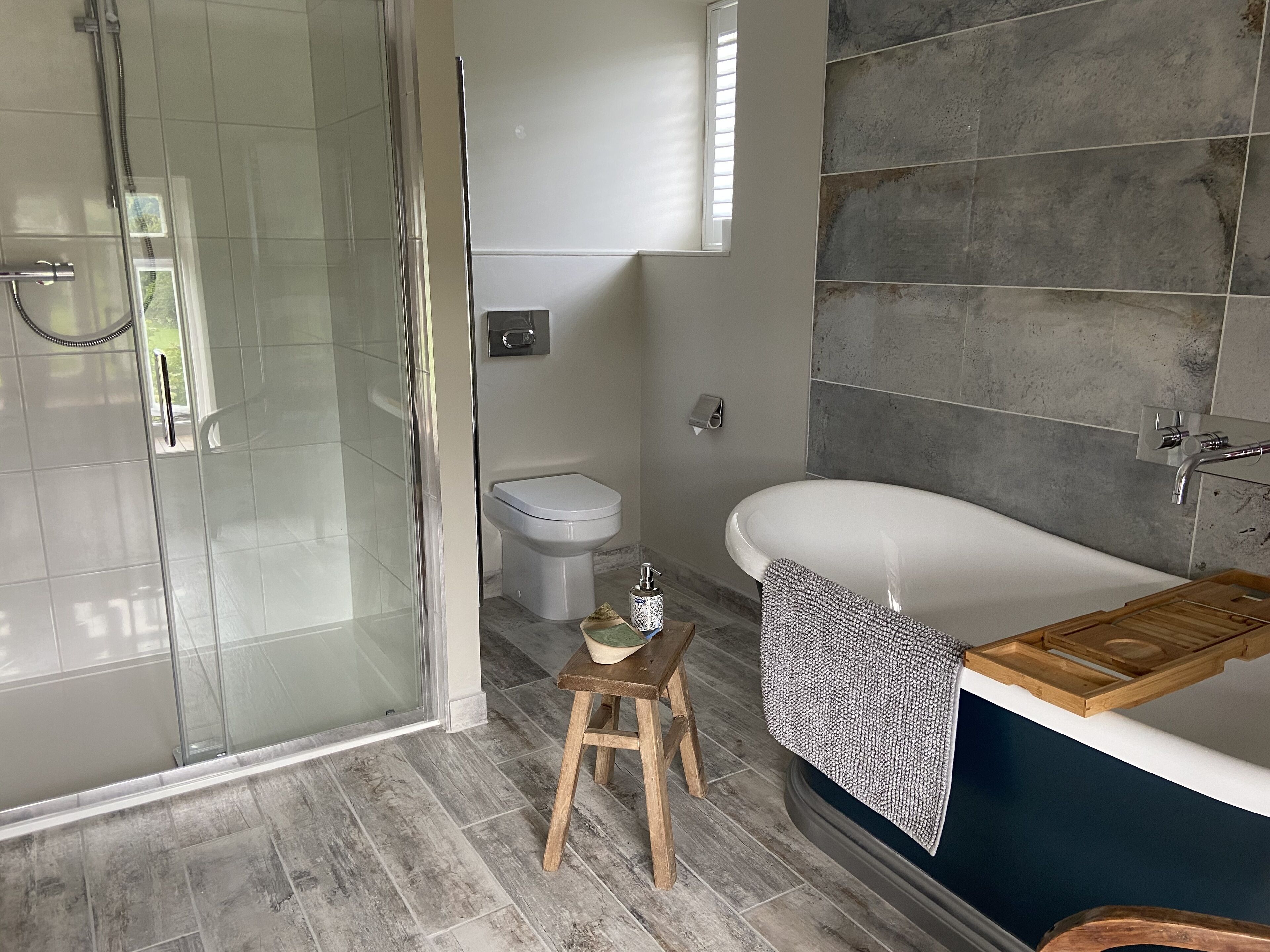 Deluxe Double Room | Deep-soaking bathtub