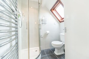 Double Room, Ensuite | Bathroom - Rayrigg Villa Windermere (Windermere)