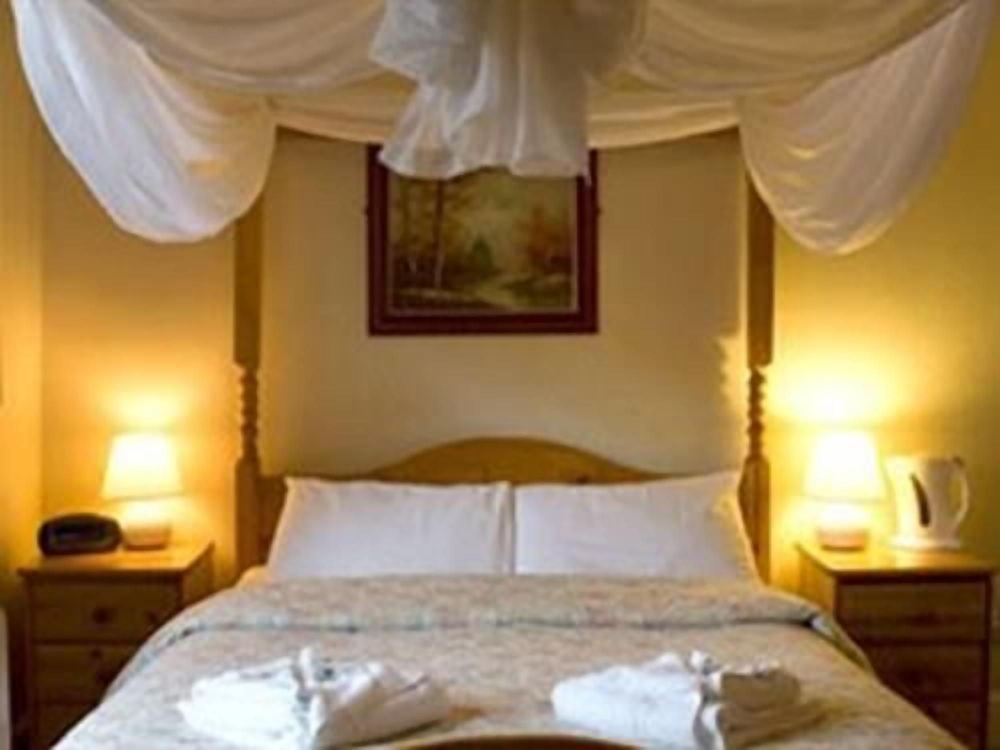 Chambre Double, salle de bains attenante