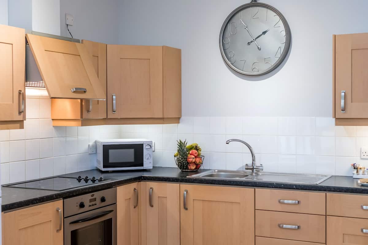 apartment, private bathroom | shared kitchen