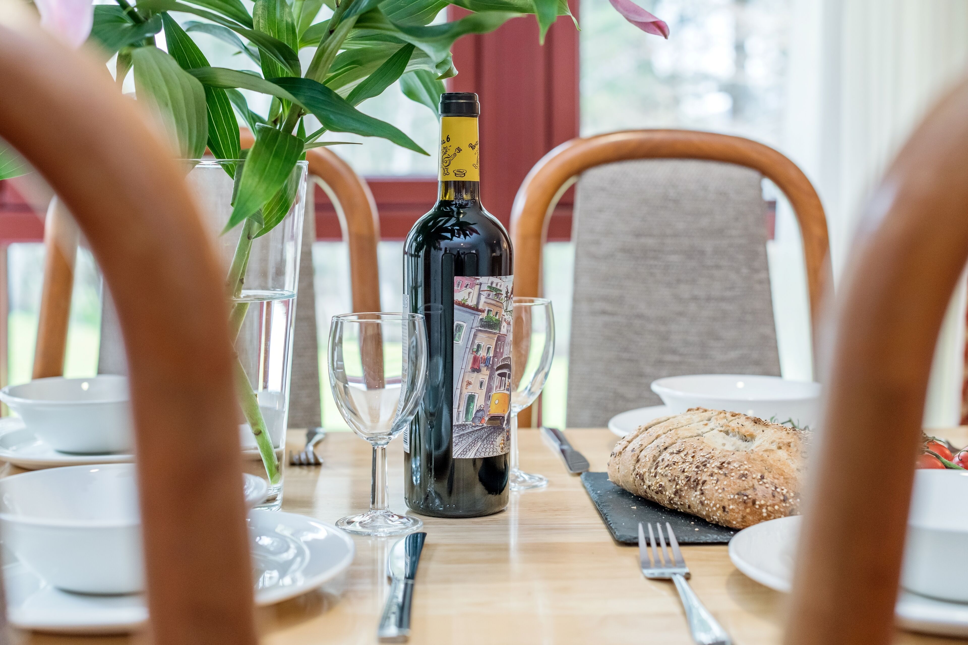 apartment, private bathroom | restaurant