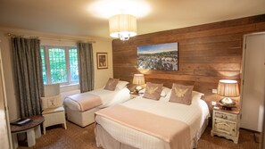 Suite, salle de bains attenante