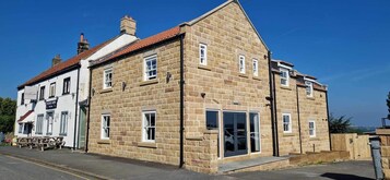 Standard Twin Room, Ensuite | Exterior