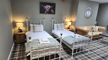 Standard Twin Room, Ensuite