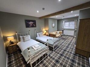 Standard Twin Room, Ensuite - The Wilson Arms (Whitby)