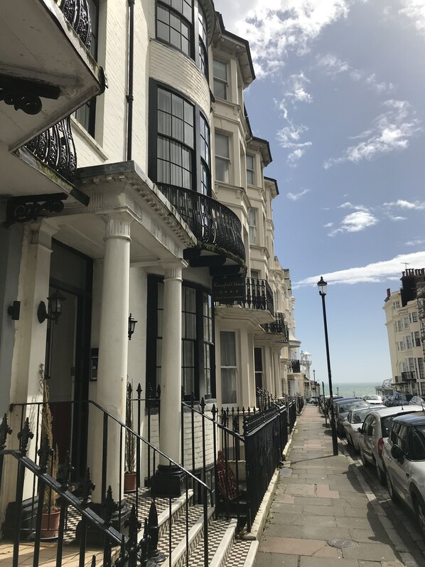 Exterior - Kempfield House Hotel (Brighton)