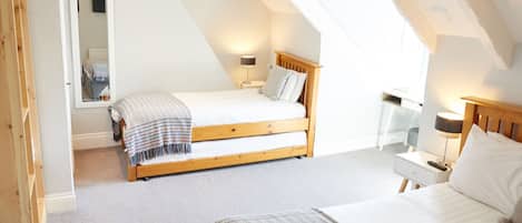 Triple Ensuite with Shower | Individually decorated, individually furnished, desk, laptop workspace