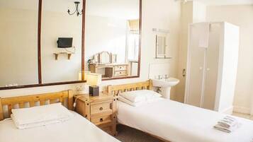 In-room safe, free WiFi, bed sheets