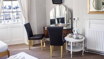 Superior Triple Room, Ensuite | In-room safe, free WiFi, bed sheets