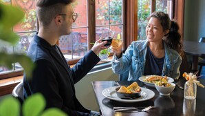 Restaurant - The Inn at Virginia Mason (Seattle)
