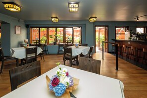 Restaurant - The Inn at Virginia Mason (Seattle)