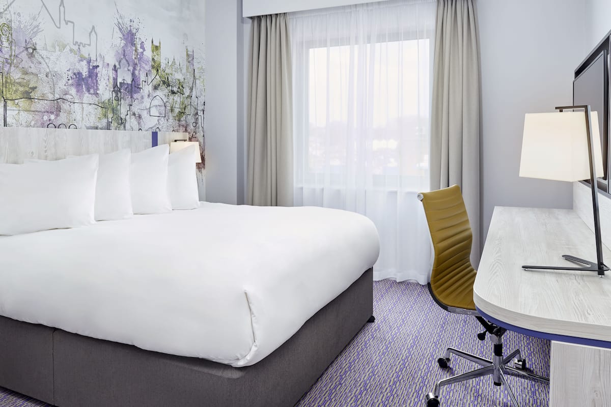 Hypo-allergenic bedding, in-room safe, desk, iron/ironing board