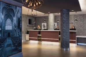 Lobby lounge