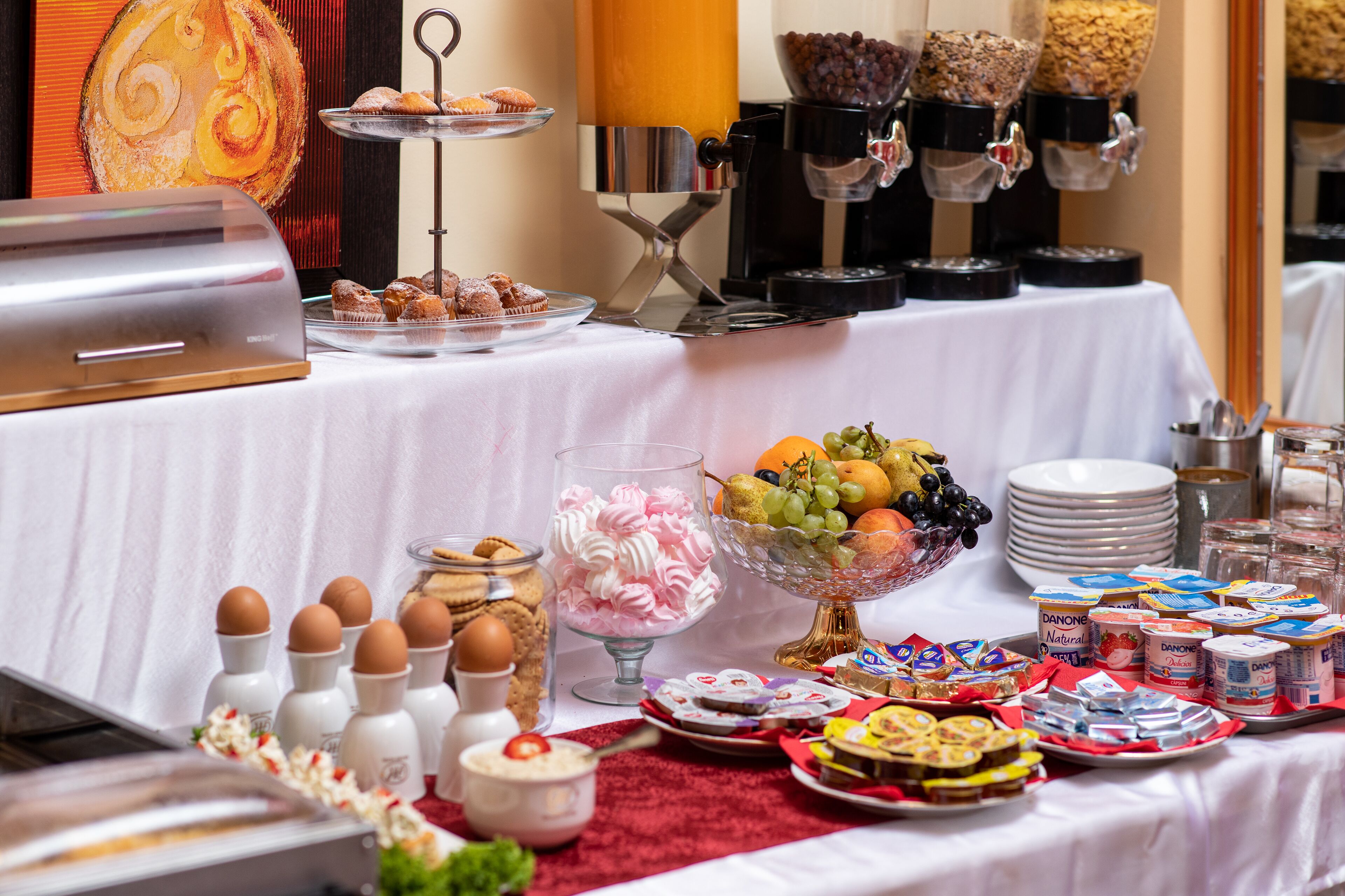 Free daily continental breakfast