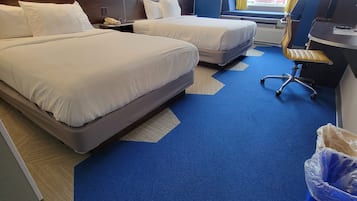 標準客房, 2 張加大雙人床, 無障礙 | 書桌、手提電腦工作空間、遮光窗簾/窗簾、熨斗/熨衫板