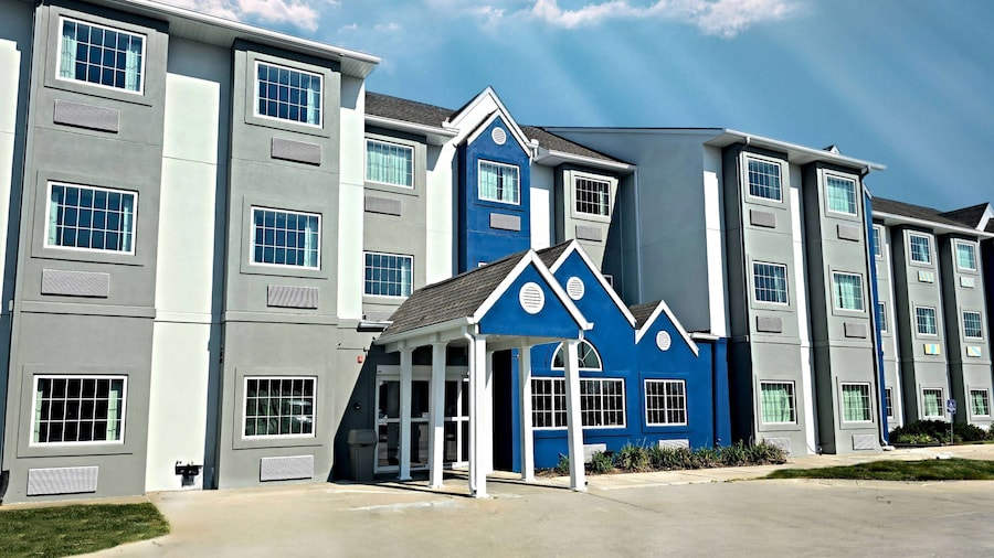 Microtel Inn & Suites by Wyndham Council Bluffs/Omaha