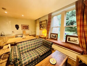 Comfort Room, Ensuite, Garden View | Lounge - The Georgian House Hotel (Glasgow)