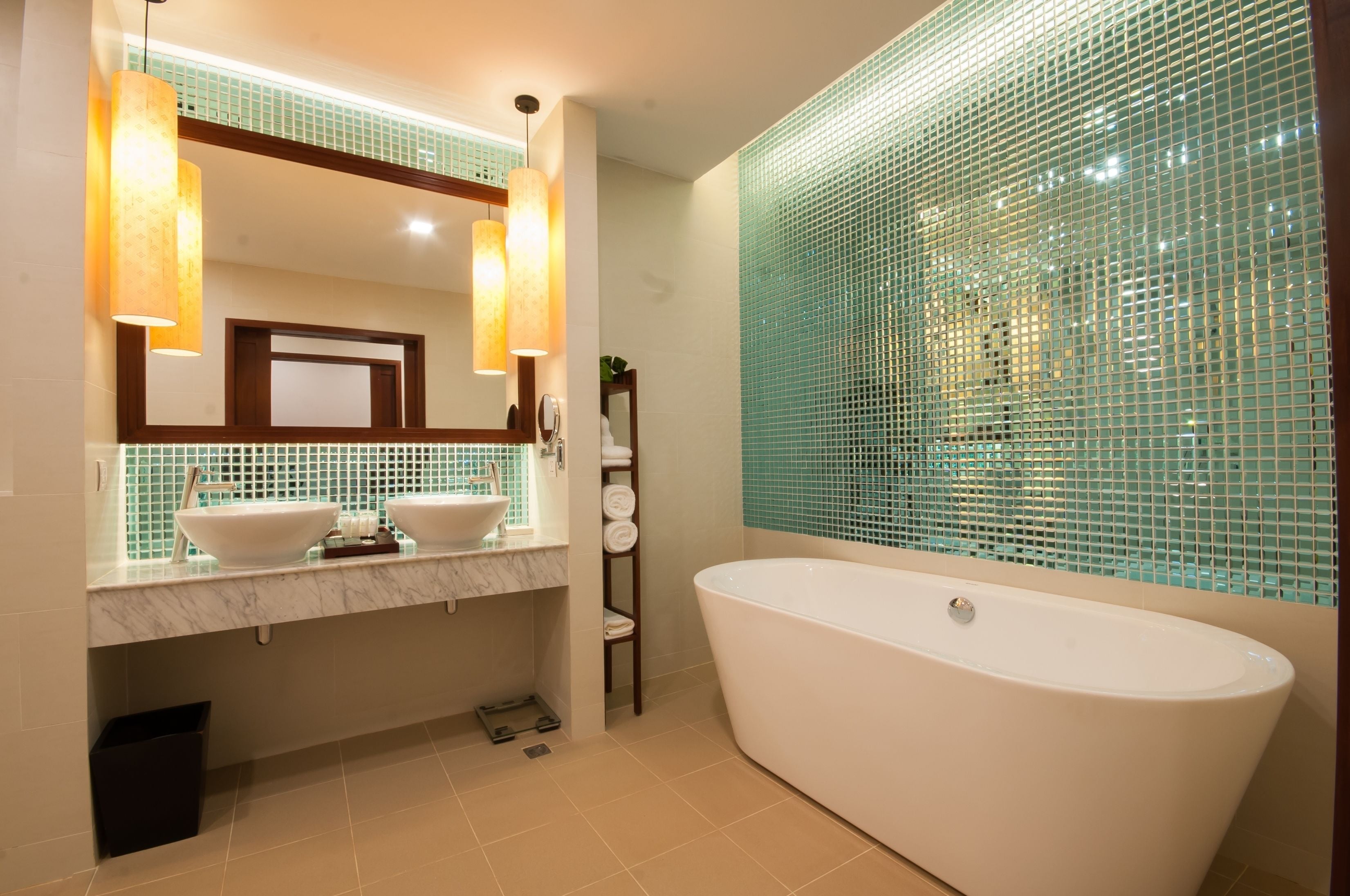 shower, free toiletries, hair dryer, bathrobes